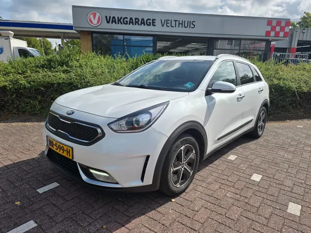 Kia Niro 1.6 GDi Hybrid First Edition 2017