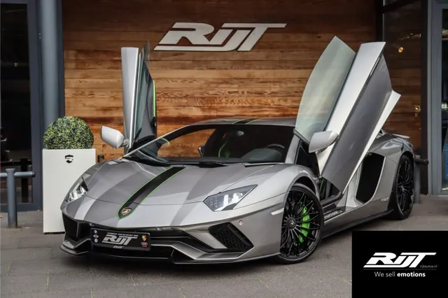 Lamborghini Aventador S 6.5 V12 2018
