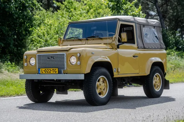 Land Rover Defender Beach cruiser 2000