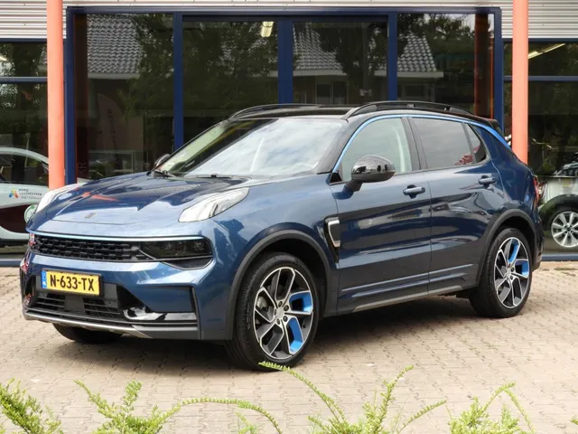 Lynk En Co 01 1.5 Plug-In Hybrid 262PK 2021