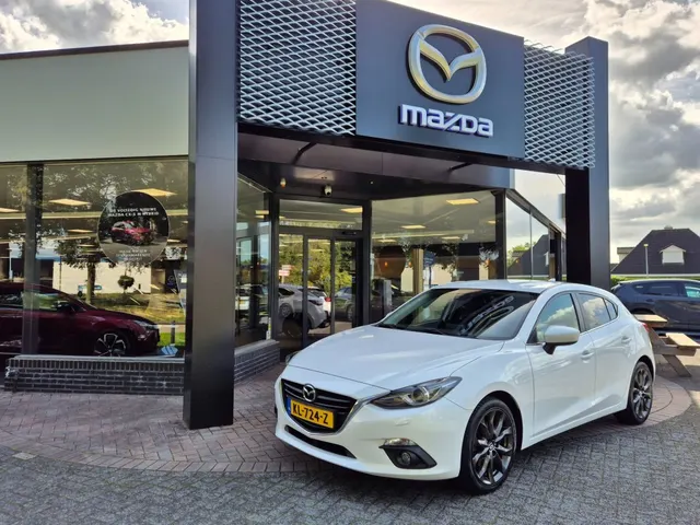 Mazda 3 Skyactiv-G 2.0 120 GT-M Line 2016