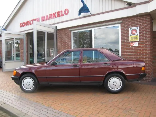 Mercedes-Benz 190 D pullman bekleding (nieuw staat!!) 1985