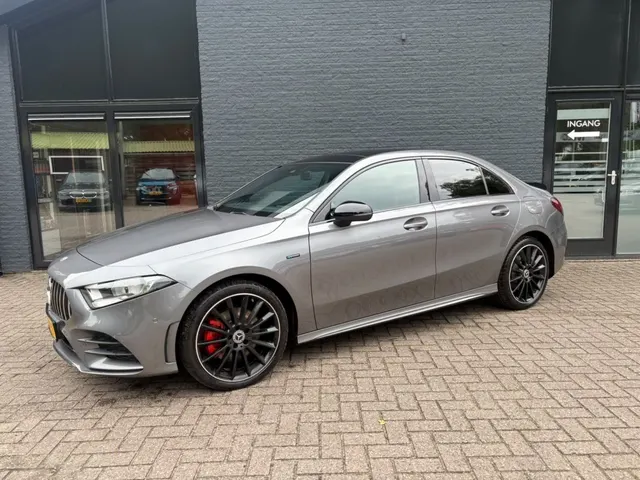 Mercedes-Benz A-Klasse 250 E Bns Sol. AMG 2020