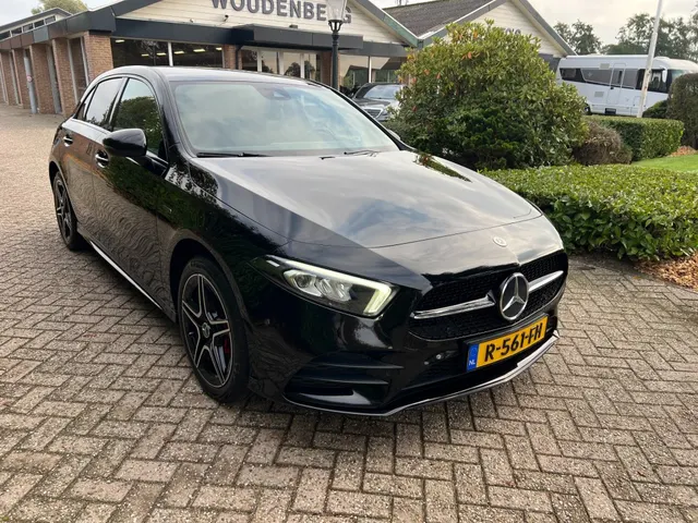 Mercedes-Benz A-Klasse A 250 e AMG int ext 2020