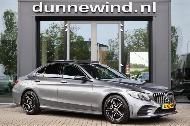 Mercedes-Benz C-Klasse 180 AMG * 2019