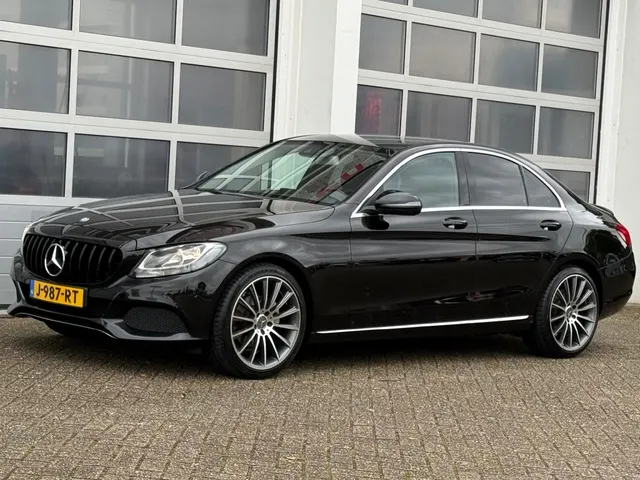Mercedes-Benz C-Klasse C180 Prestige AMG 2015