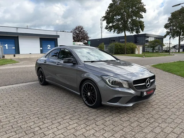 Mercedes-Benz CLA-Klasse 200 Aut 2015