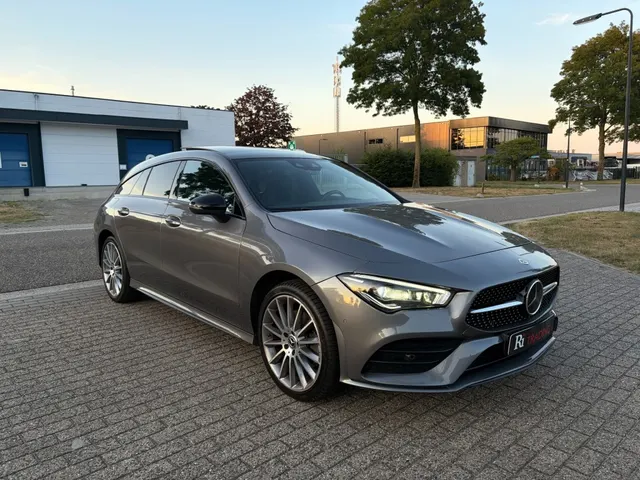Mercedes-Benz CLA-Klasse 250e AMG Distronic+ Hud 2021