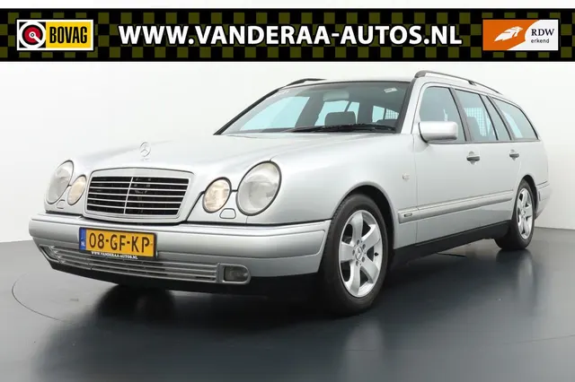 Mercedes-Benz E-Klasse E 220 CDI Avantgarde Stationcar Youngtimer !! 2000