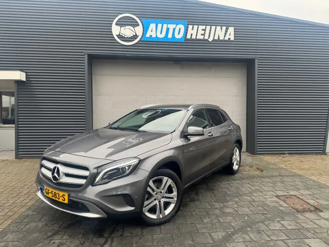 Mercedes-Benz GLA-Klasse 4 Matic Ambition 2015