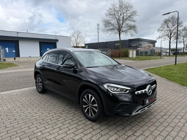 Mercedes-Benz GLA-Klasse 180 Aut 2022