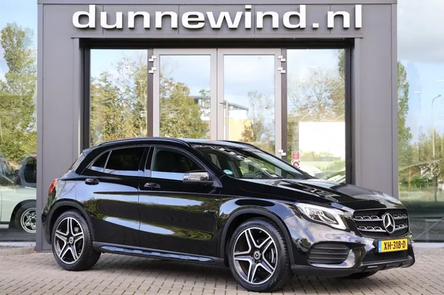 Mercedes-Benz GLA-Klasse 180 AMG * 2018