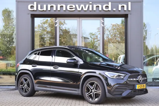 Mercedes-Benz GLA-Klasse 200 4M AMG Line * 2020