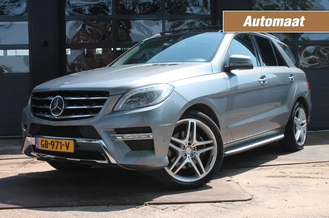 Mercedes-Benz M-Klasse 350 Bluetec CDI 258 pk AMG-line Praktisch 2014