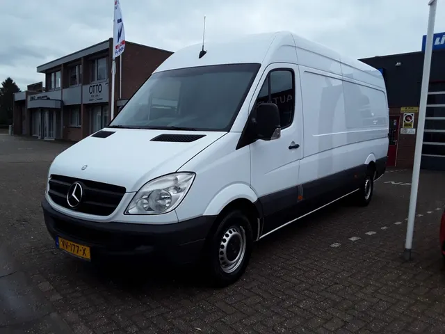 Mercedes-Benz Sprinter 313 2.2 Cdi 433 L3H2 2011