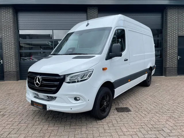 Mercedes-Benz Sprinter 317 1.9 CDI L2 Pro 2024