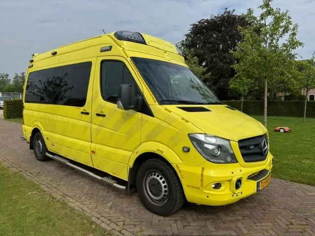 Mercedes-Benz Sprinter 319 CDi Ambulance Ziekenauto 2018