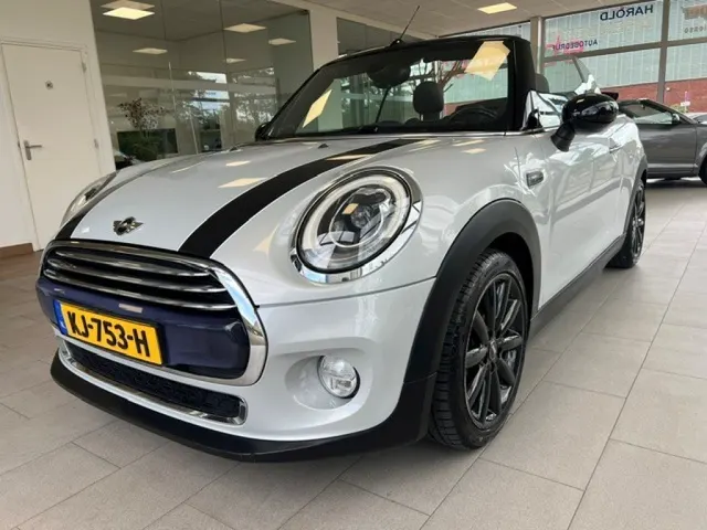 MINI Cabrio 1.5 Cooper Chill Serious 2016