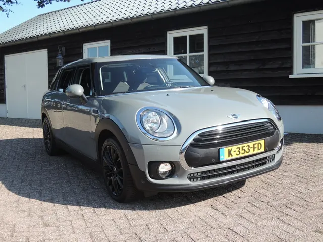 MINI Clubman 1.5 One Chili Serious Business 2017