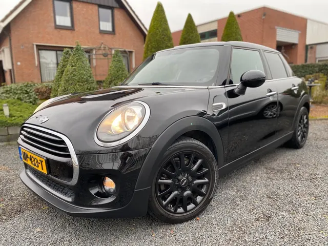 MINI Cooper 1.5 Cooper Business 5drs 2017