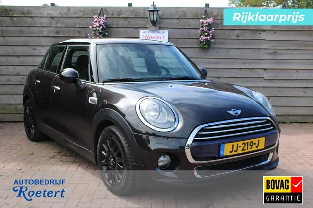 MINI Cooper 1.5 136pk Cooper Pepper Business Ecc 2016