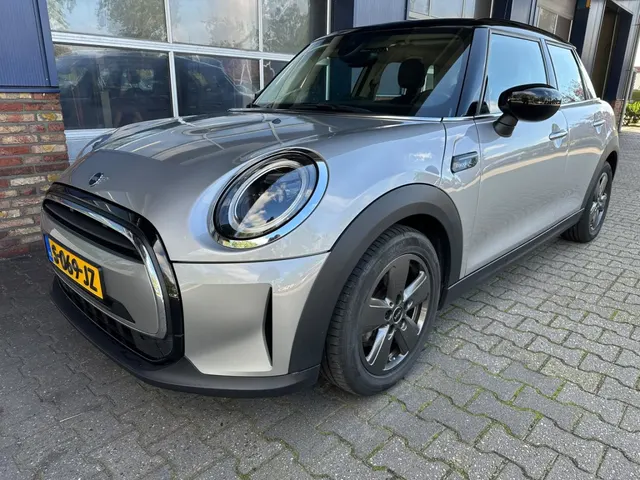MINI Cooper 1.5 Cooper Camden Edition 2023