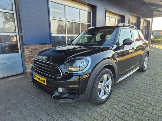 MINI Countryman 1.5 Cooper Salt 2017