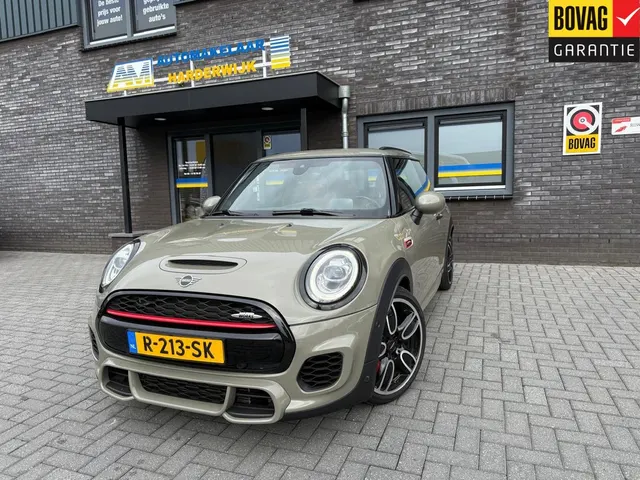 MINI John Cooper Works Mini 2.0 Chili 2019