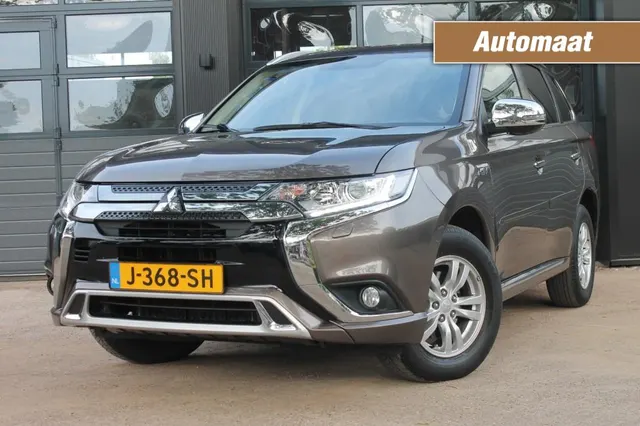 Mitsubishi Outlander 2.4 PHEV Pure **Nl-Auto** 2020