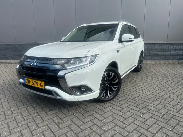 Mitsubishi Outlander 2.4 PHEV Pure+afn 2019