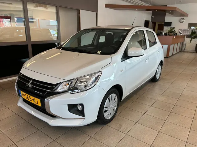 Mitsubishi Space Star 1.2 Connect+ 2022