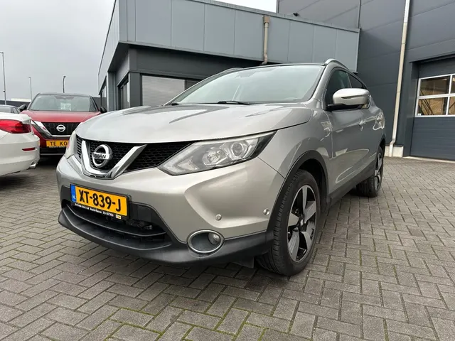 Nissan Qashqai 1.2 Connect Edition 2015