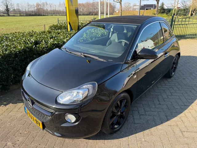 Opel Adam 1.4 16V Glam Favourite 2018