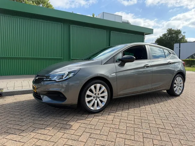 Opel Astra 1.2 Edition 2021