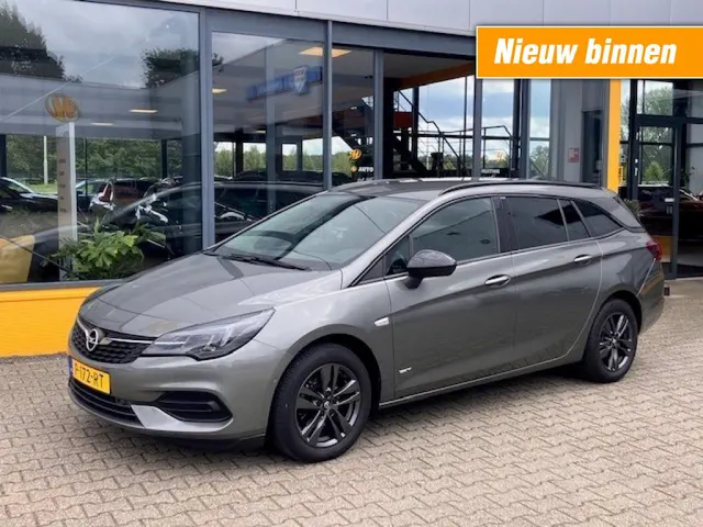 Opel Astra 1.2 Design & Tech 2022
