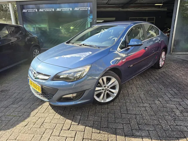 Opel Astra 1.4 Turbo Edition 2016