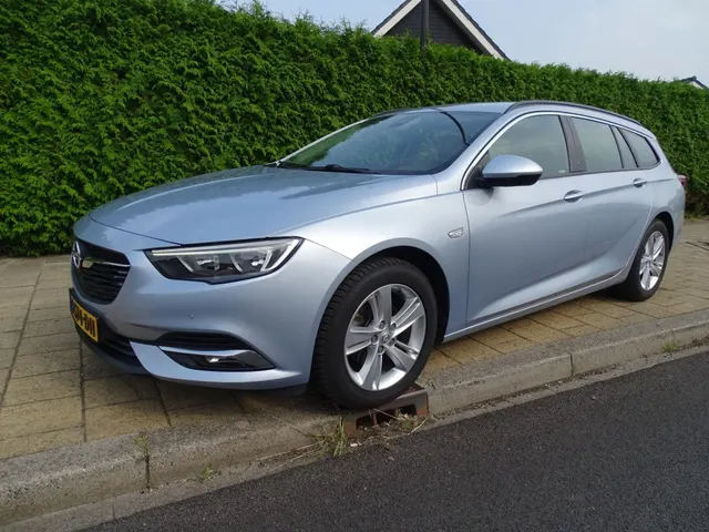 Opel Insignia 1.5 T Online Ed-Media 2017