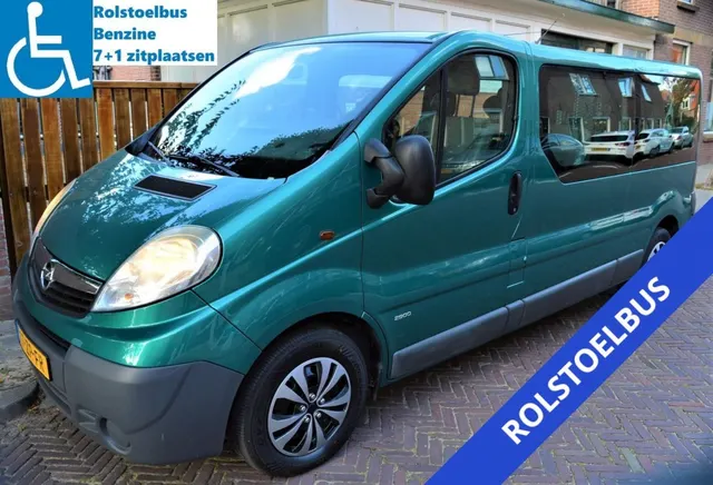 Opel Vivaro Combi 2.0-16v (Benzine) Rolstoelbus 8-Persoons 2008