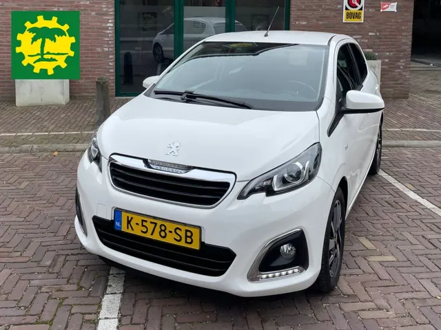 Peugeot 108 1.0 e-VTi Allure 2021