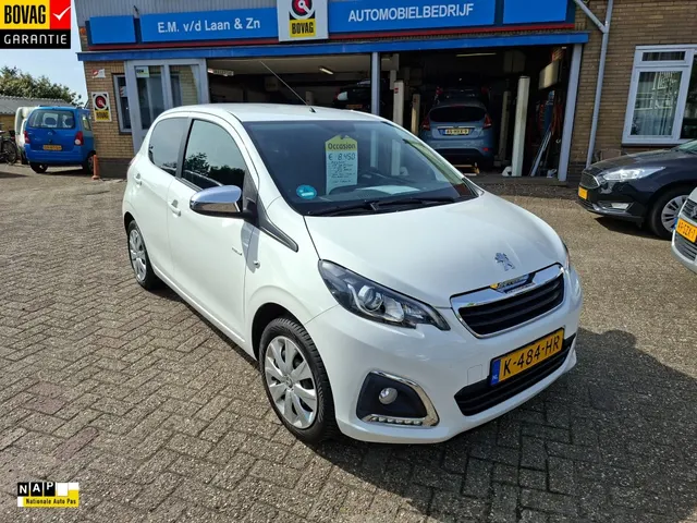 Peugeot 108 1.0 e-VTi Style Radio Dab 2021