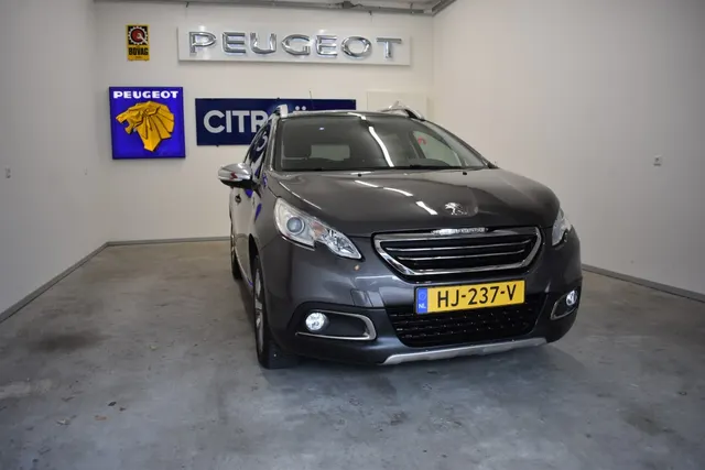 Peugeot 2008 1.2 Thp Blue Lease Executive 39.000 Km. 130 Pk 2015