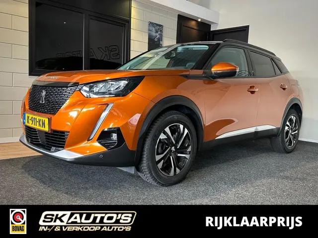 Peugeot 2008 1.2 Puretech Allure l 2021