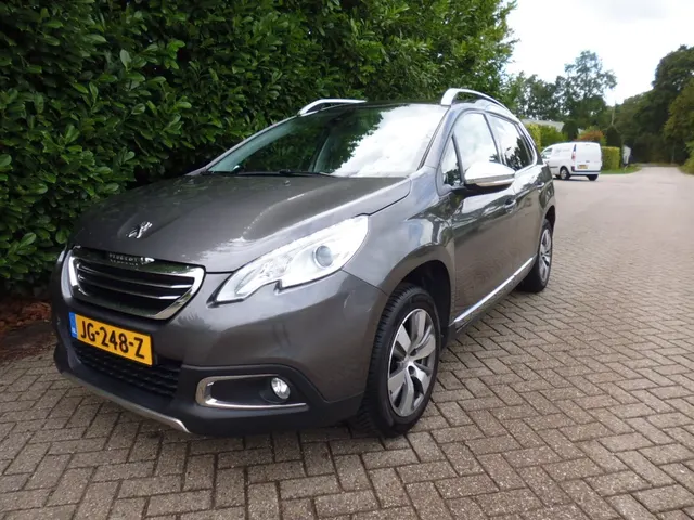 Peugeot 2008 1.2 110 pk PureTech Allure Volautomaat 2016