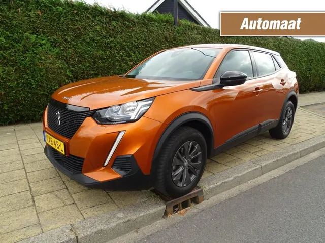 Peugeot 2008 1.2 Active Pack 131Pk 2022