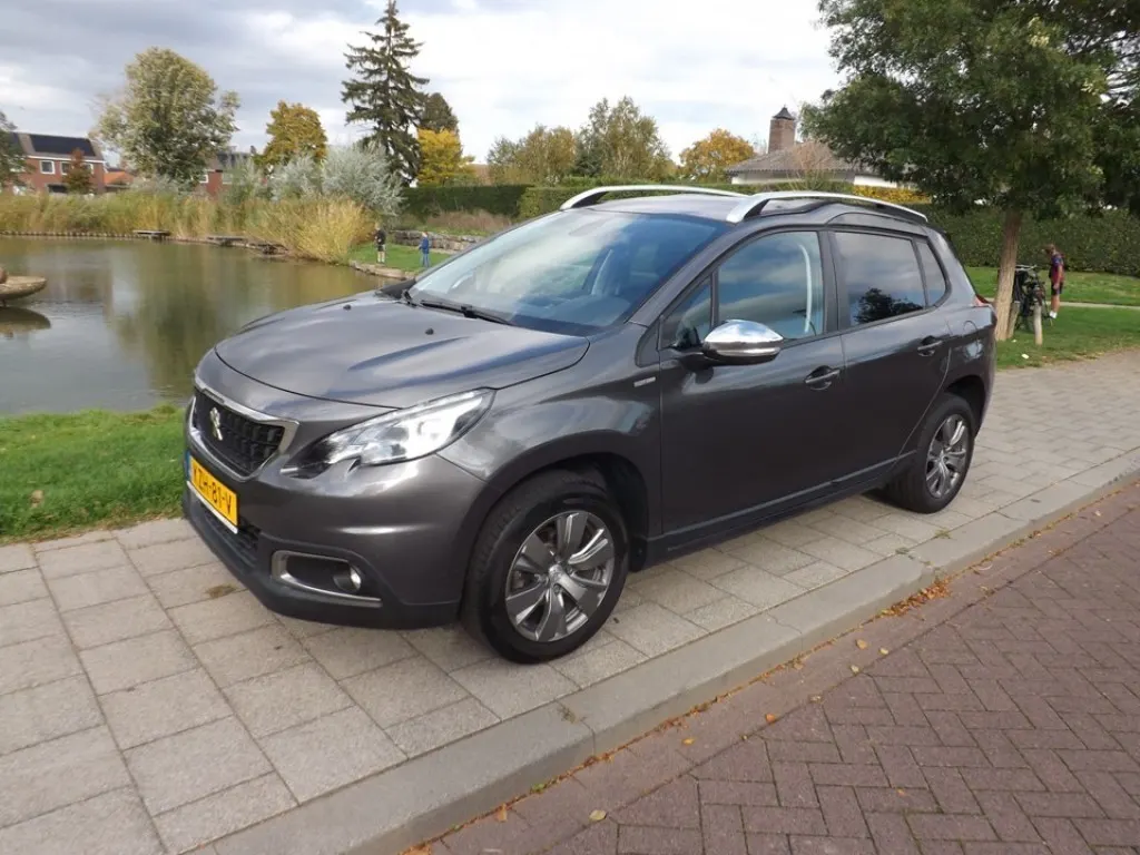 Peugeot 2008 1.2 Puretech Allure 2018