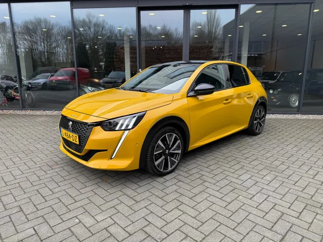 Peugeot 208 1.2 100PK GT-Line 2021