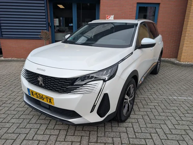 Peugeot 5008 1.2 Pt Bl. Allure 2021