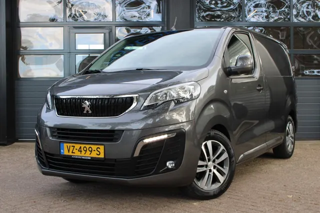 Peugeot Expert 227C 2.0 BlueHDI 150 Premium Pack 3 persoon 2016