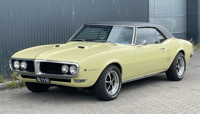 Pontiac Firebird Formula 400 V8 6.6 liter Automaat 1968