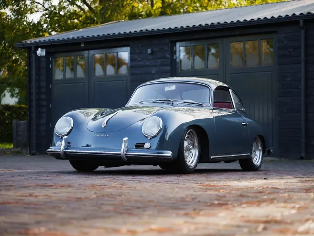 Porsche 356 T1 Coupe – Aquamarine Metallic Blue – 1720cc – Fully Restored & Upgrad 1957